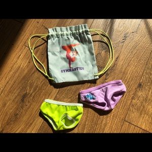 American Girl Doll of the year McKenna accessories